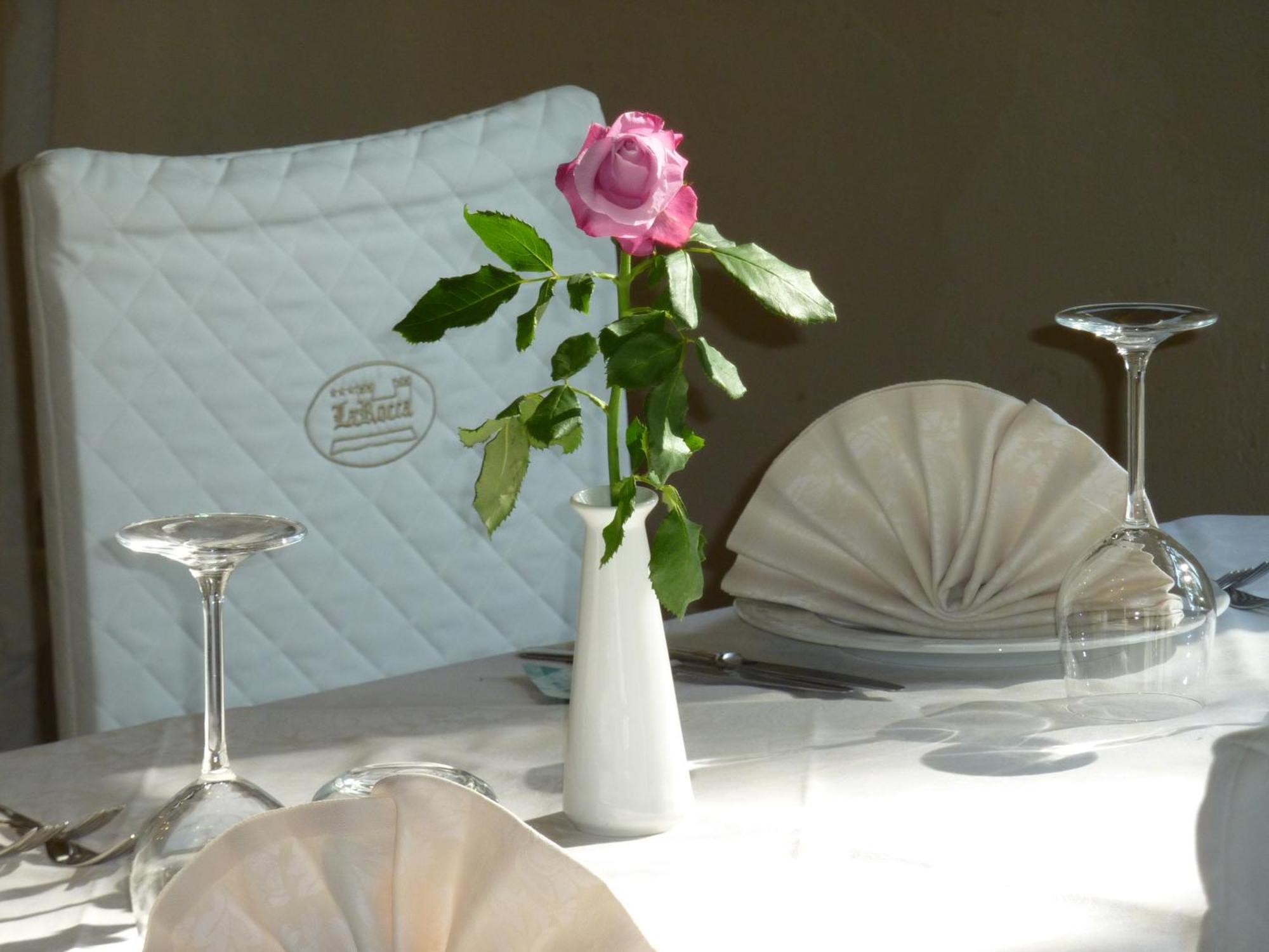 La Rocca Hotel Нарни Екстериор снимка