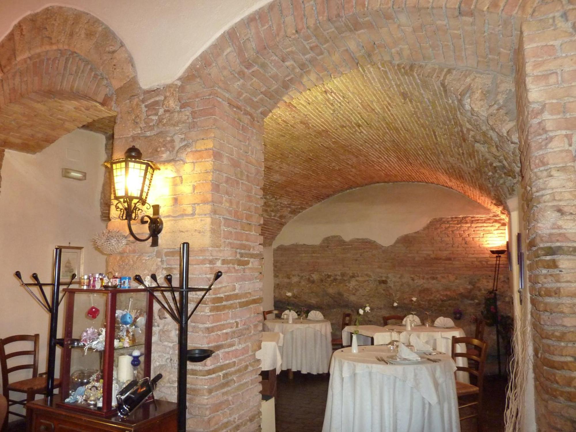 La Rocca Hotel Нарни Екстериор снимка