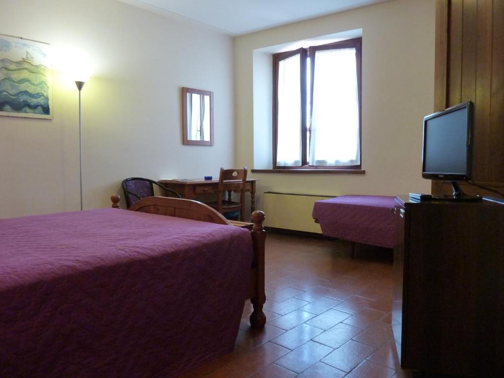 La Rocca Hotel Нарни Стая снимка